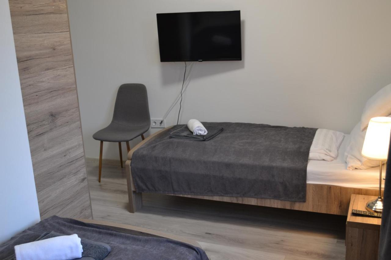 Fonix Design Rooms Debrecen Exteriör bild