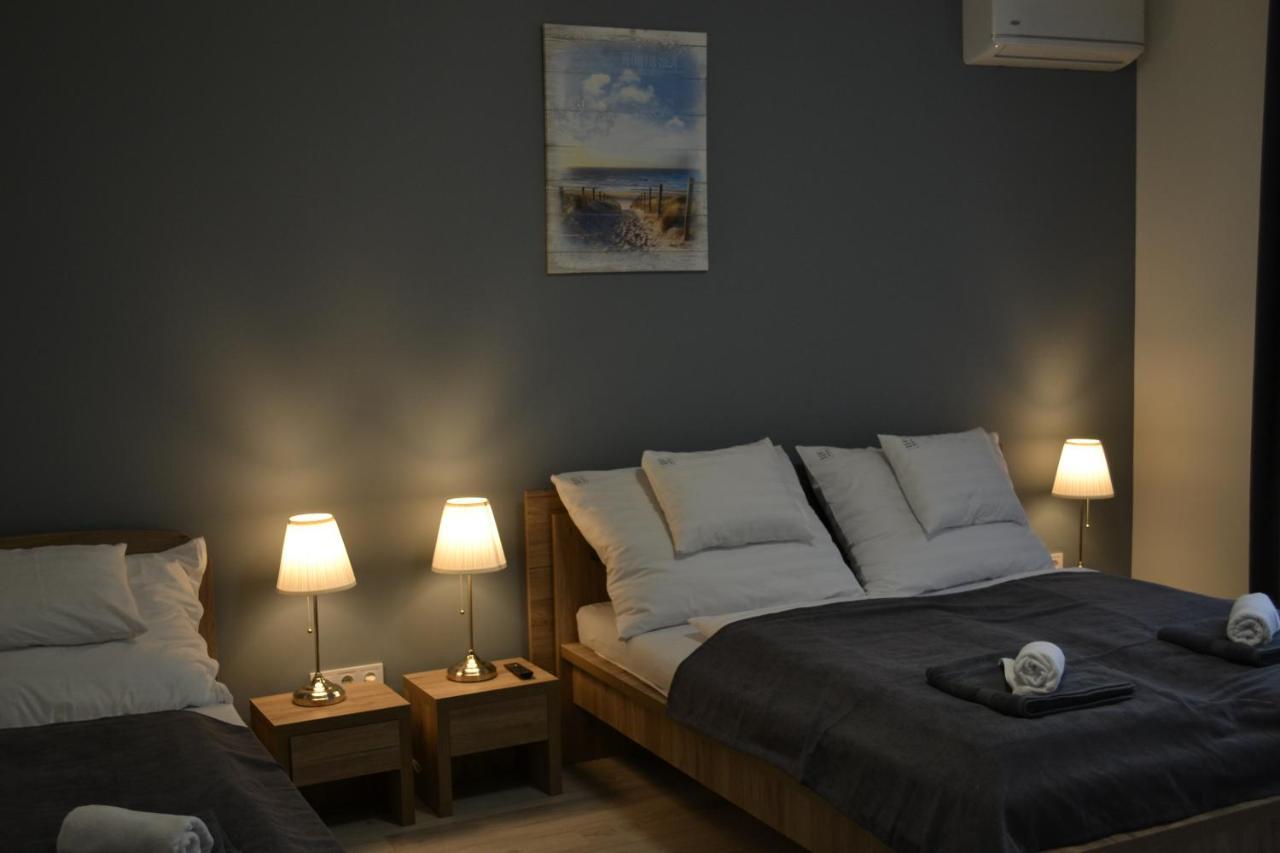 Fonix Design Rooms Debrecen Exteriör bild